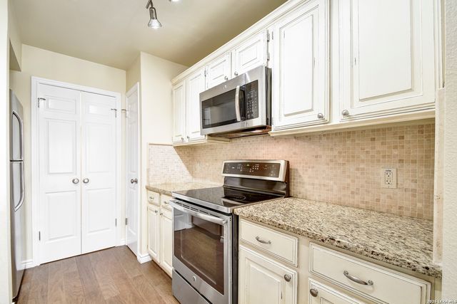 13130 Blanco Rd Apt 1706, San Antonio, TX 78216