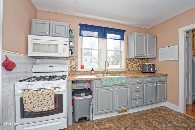 145 Berkshire Boulevard, Albany, NY 12203