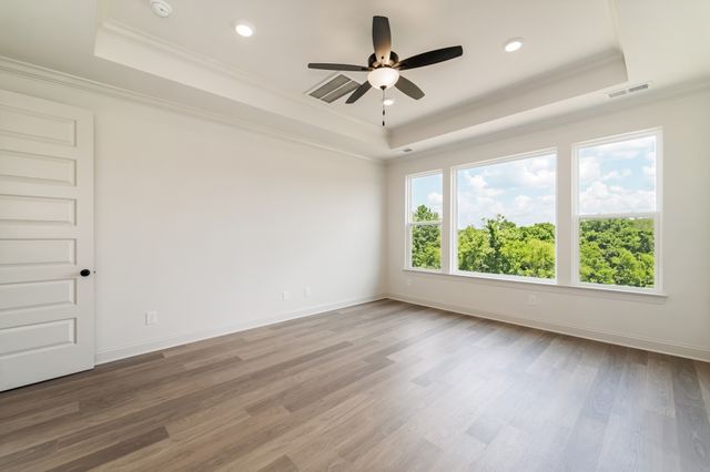 7413 Black Fox Dr, Fairview, TN 37062