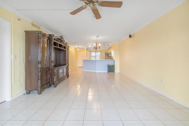 2334 S Cypress Bend Drive 602, Pompano Beach, FL 33069