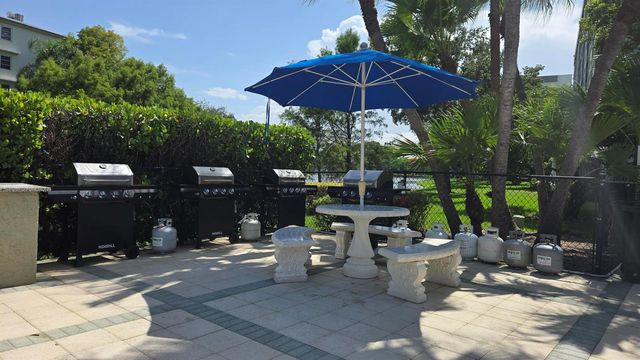 2334 S Cypress Bend Drive 602, Pompano Beach, FL 33069