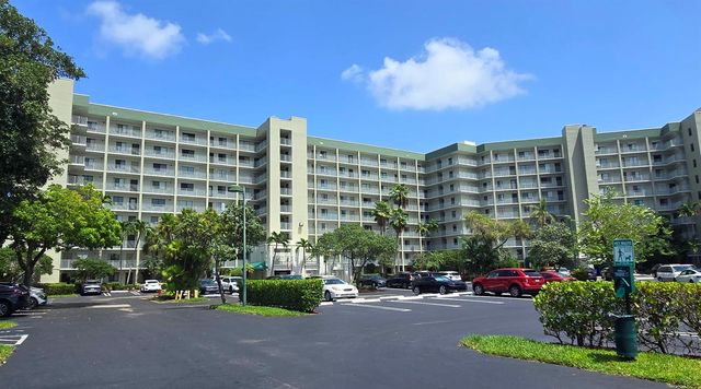 2334 S Cypress Bend Drive 602, Pompano Beach, FL 33069
