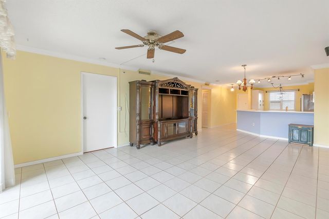 2334 S Cypress Bend Drive 602, Pompano Beach, FL 33069