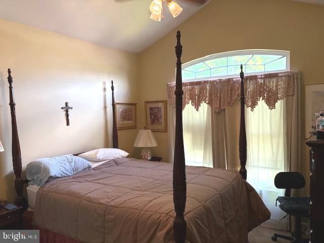 176 HEARTHSTONE DR, Berlin, NJ 08009