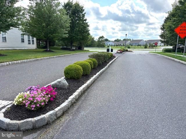 176 HEARTHSTONE DR, Berlin, NJ 08009