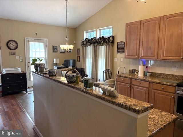 176 HEARTHSTONE DR, Berlin, NJ 08009