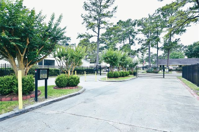 14515 Wunderlich Drive 1205, Houston, TX 77069