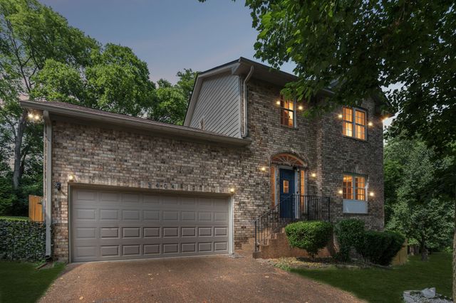 3404 Parkwood Ct, Hermitage, TN 37076