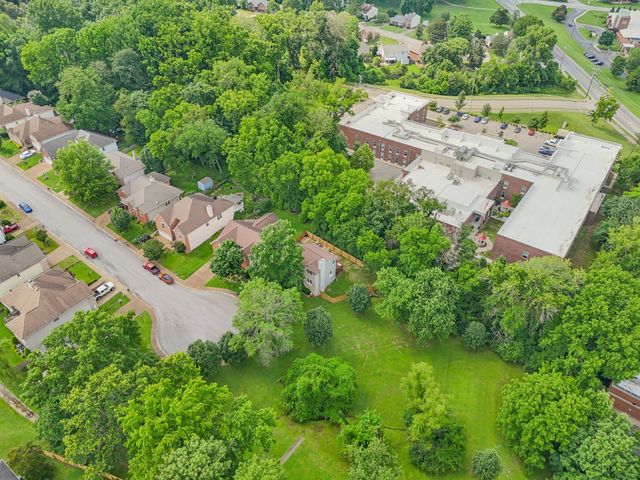 3404 Parkwood Ct, Hermitage, TN 37076