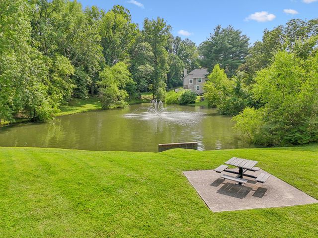 3404 Parkwood Ct, Hermitage, TN 37076