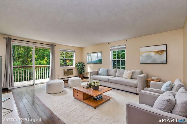 60 Heather Ridge 60, Shelton, CT 06484