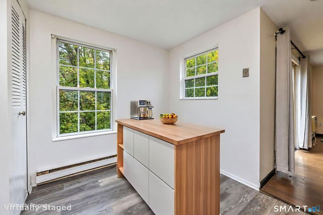 60 Heather Ridge 60, Shelton, CT 06484