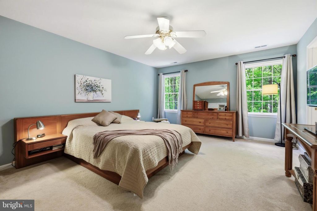 Image 23 of property listing at 112 RILIAN CT, Grasonville, MD 21638