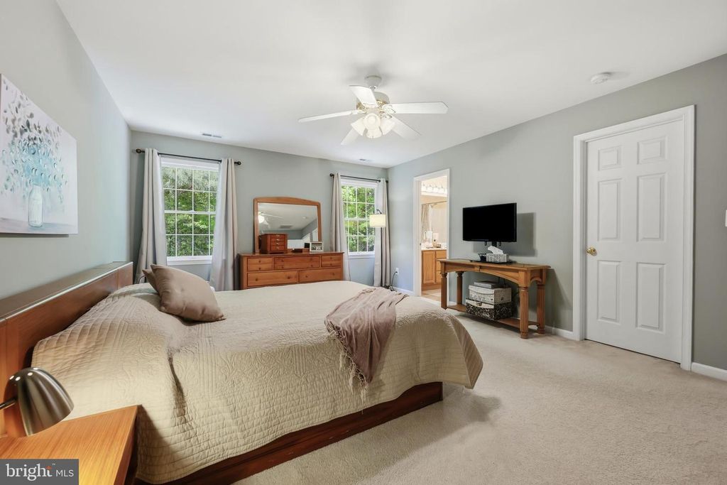 Image 24 of property listing at 112 RILIAN CT, Grasonville, MD 21638