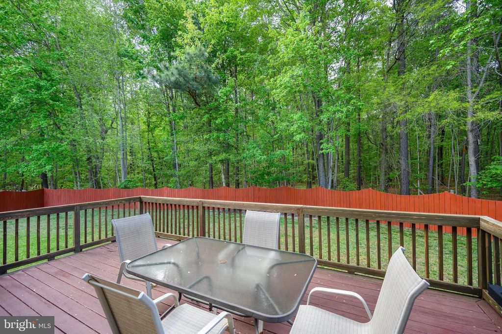 Image 35 of property listing at 112 RILIAN CT, Grasonville, MD 21638