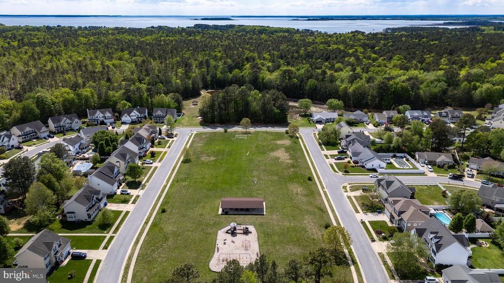 Image 48 of property listing at 112 RILIAN CT, Grasonville, MD 21638