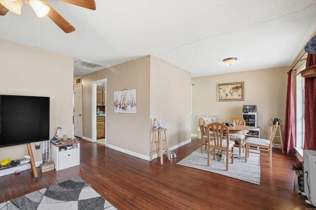 2005 Weems Street, Conway, AR 72034