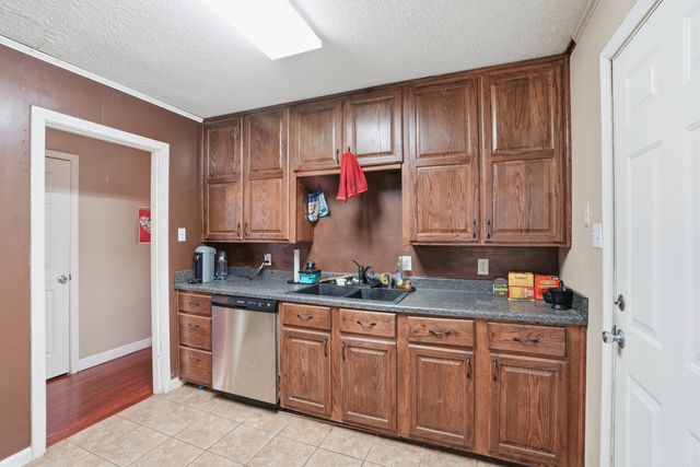 2005 Weems Street, Conway, AR 72034