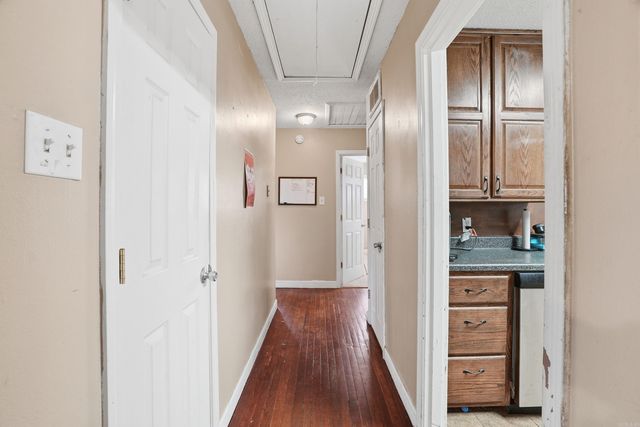 2005 Weems Street, Conway, AR 72034