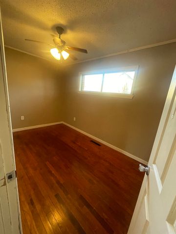 2005 Weems Street, Conway, AR 72034