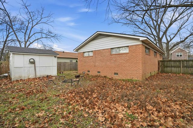 2005 Weems Street, Conway, AR 72034