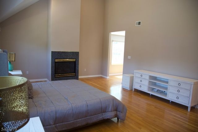 43 Cleveland Ave, East Hanover Twp., NJ 07936