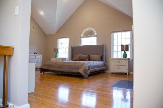 43 Cleveland Ave, East Hanover Twp., NJ 07936