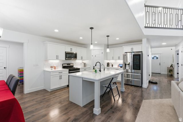 969 N OLSON DR, Saratoga Springs, UT 84045