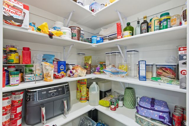 969 N OLSON DR, Saratoga Springs, UT 84045