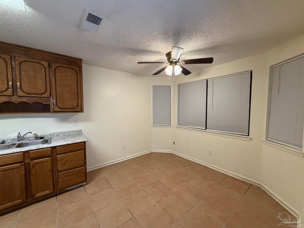 846 Amberway Dr, Pensacola, FL 32506