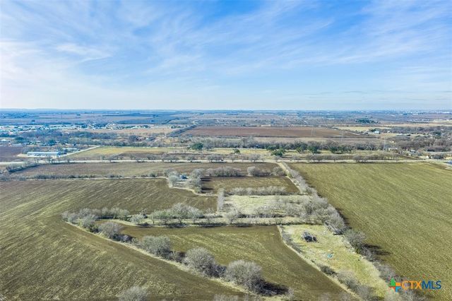 600 River Road, Martindale, TX 78655