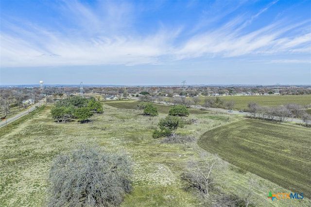 600 River Road, Martindale, TX 78655