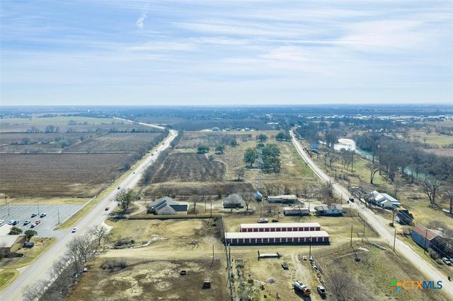 600 River Road, Martindale, TX 78655