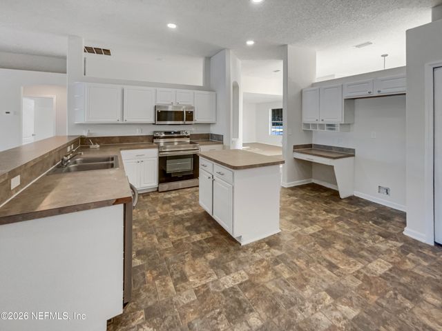 6891 CLINTON CORNERS Drive W, Jacksonville, FL 32222