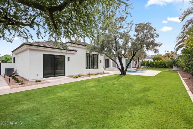 7180 E BELMONT Avenue, Paradise Valley, AZ 85253