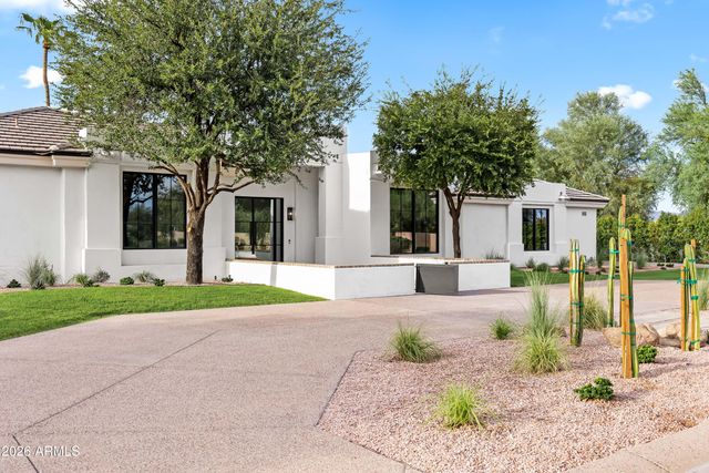 7180 E BELMONT Avenue, Paradise Valley, AZ 85253