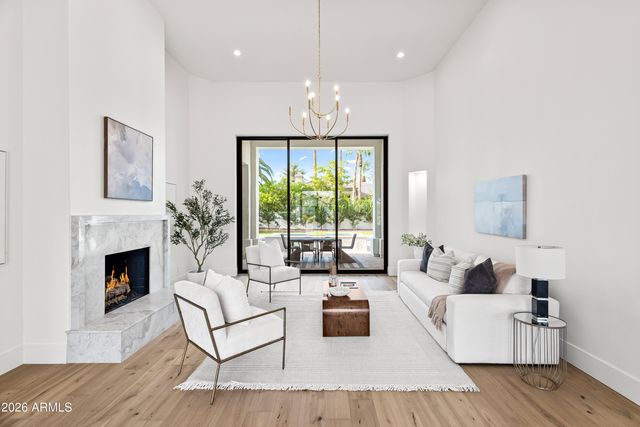 7180 E BELMONT Avenue, Paradise Valley, AZ 85253