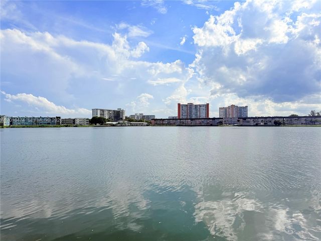 1680 NE 191st St 105-2, Miami, FL 33179