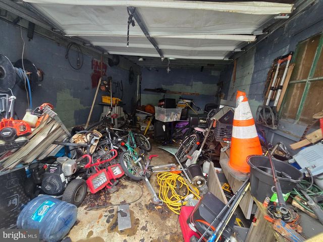 6113 N LAMBERT ST, Philadelphia, PA 19138
