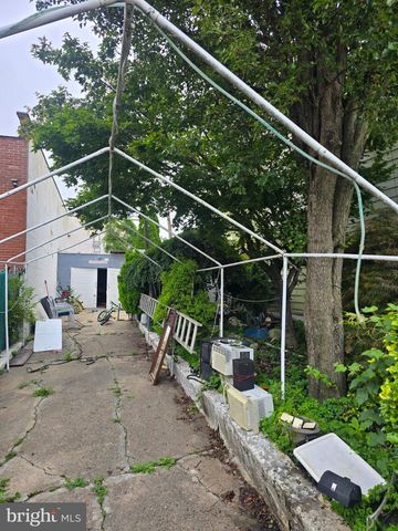 6113 N LAMBERT ST, Philadelphia, PA 19138