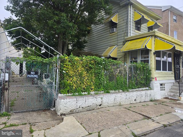 6113 N LAMBERT ST, Philadelphia, PA 19138
