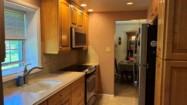 419 Parkridge DRIVE, Bethel Park, PA 15102