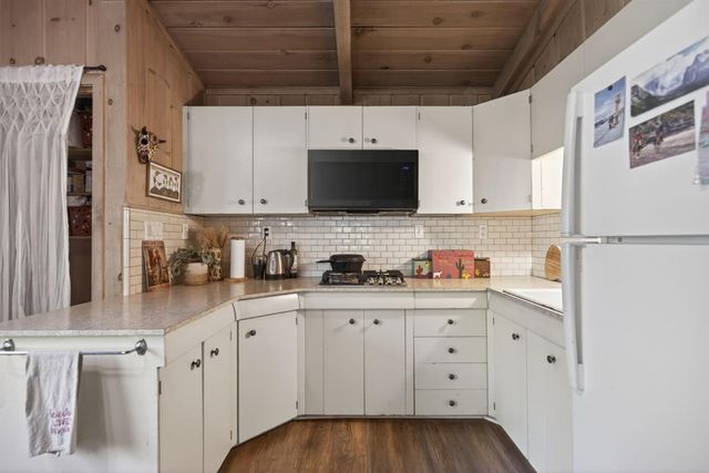 7207 Wentworth Springs Rd, Georgetown, CA 95634
