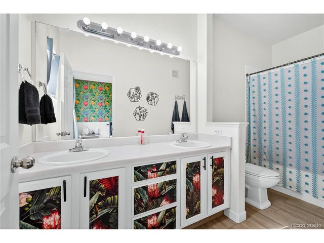 18726 E Yale Cir E, Aurora, CO 80013