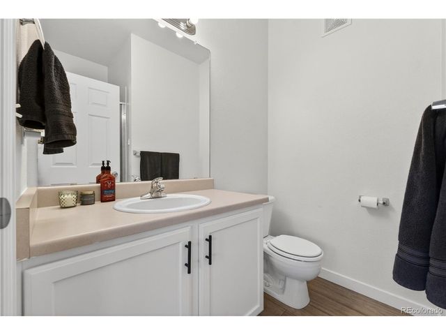 18726 E Yale Cir E, Aurora, CO 80013