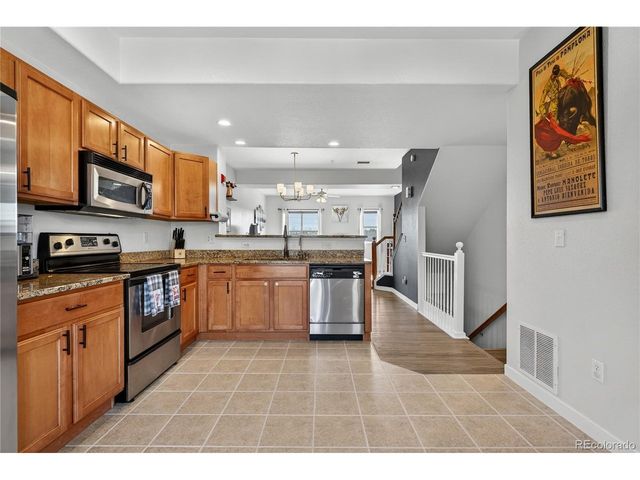 18726 E Yale Cir E, Aurora, CO 80013