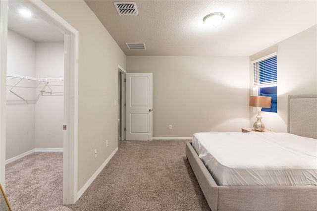 3303 ASHER MOON LANE, Zephyrhills, FL 33540