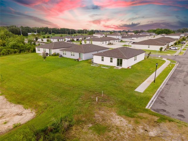 3303 ASHER MOON LANE, Zephyrhills, FL 33540