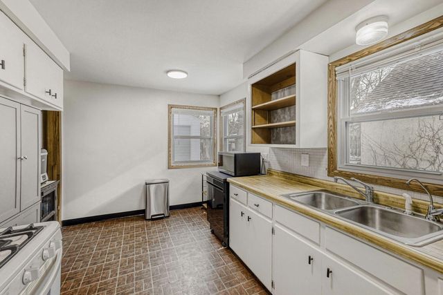 3546 June Avenue N, Robbinsdale, MN 55422