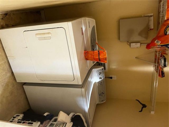 5009 Duval Point Way, Snellville, GA 30039